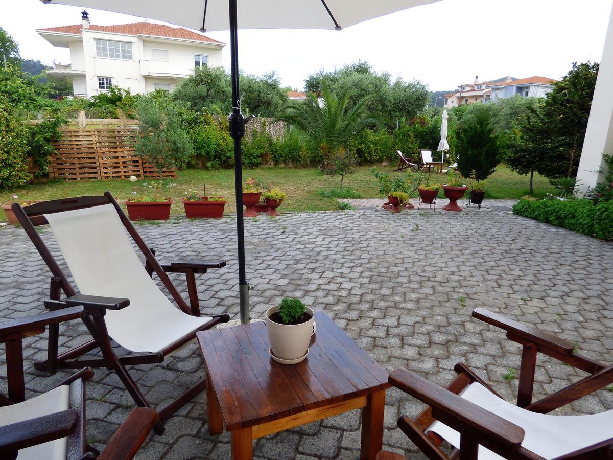 Dolphins Apartments & Rooms Лименас Екстериор снимка