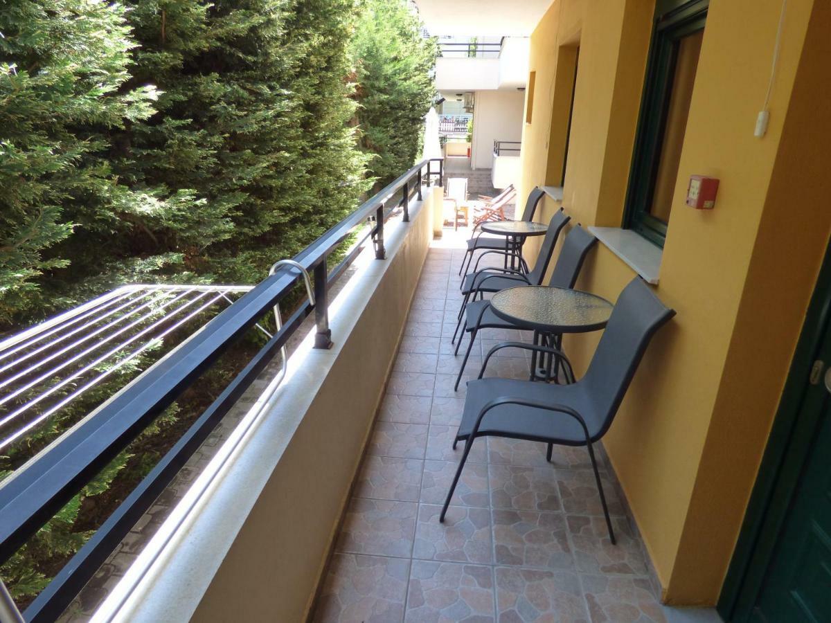 Dolphins Apartments & Rooms Лименас Екстериор снимка